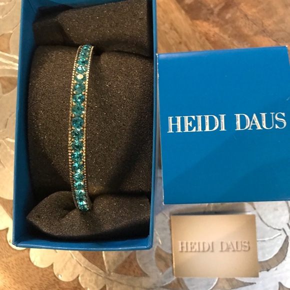 Heidi DAUS Crystal bracelet brand new in box - Picture 2 of 4